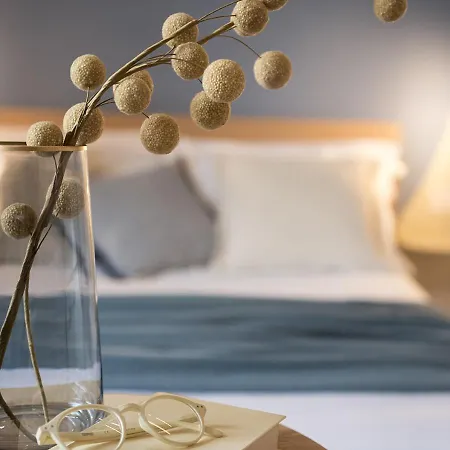 Exclusive Blue - Center - - Near Station شقة *